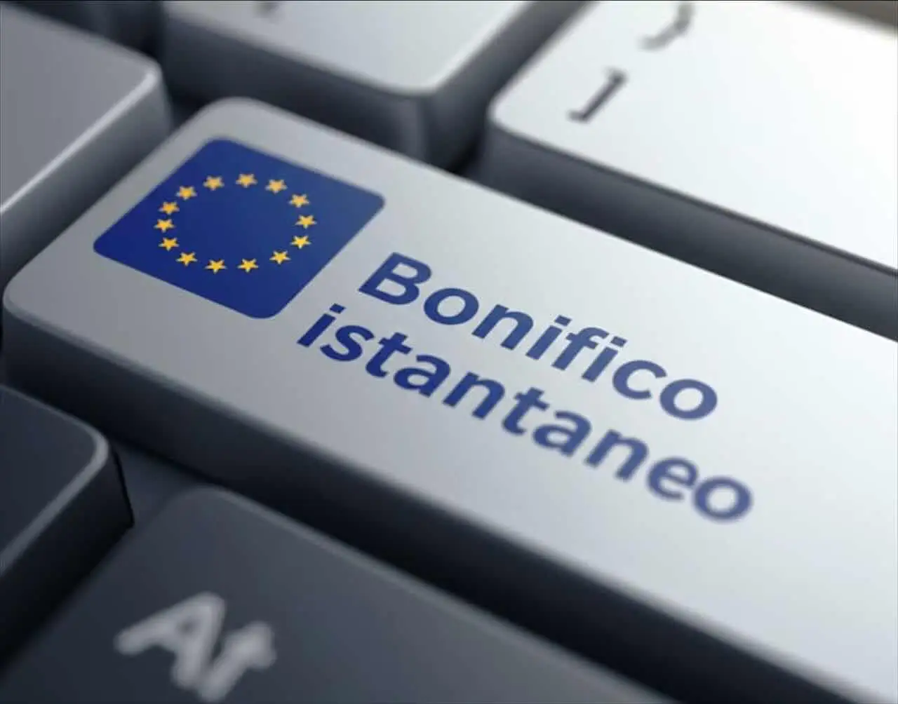 Bonifico istantaneo, SEPA, internazionale: ecco quale usare per non sbagliare e non pagare commissioni